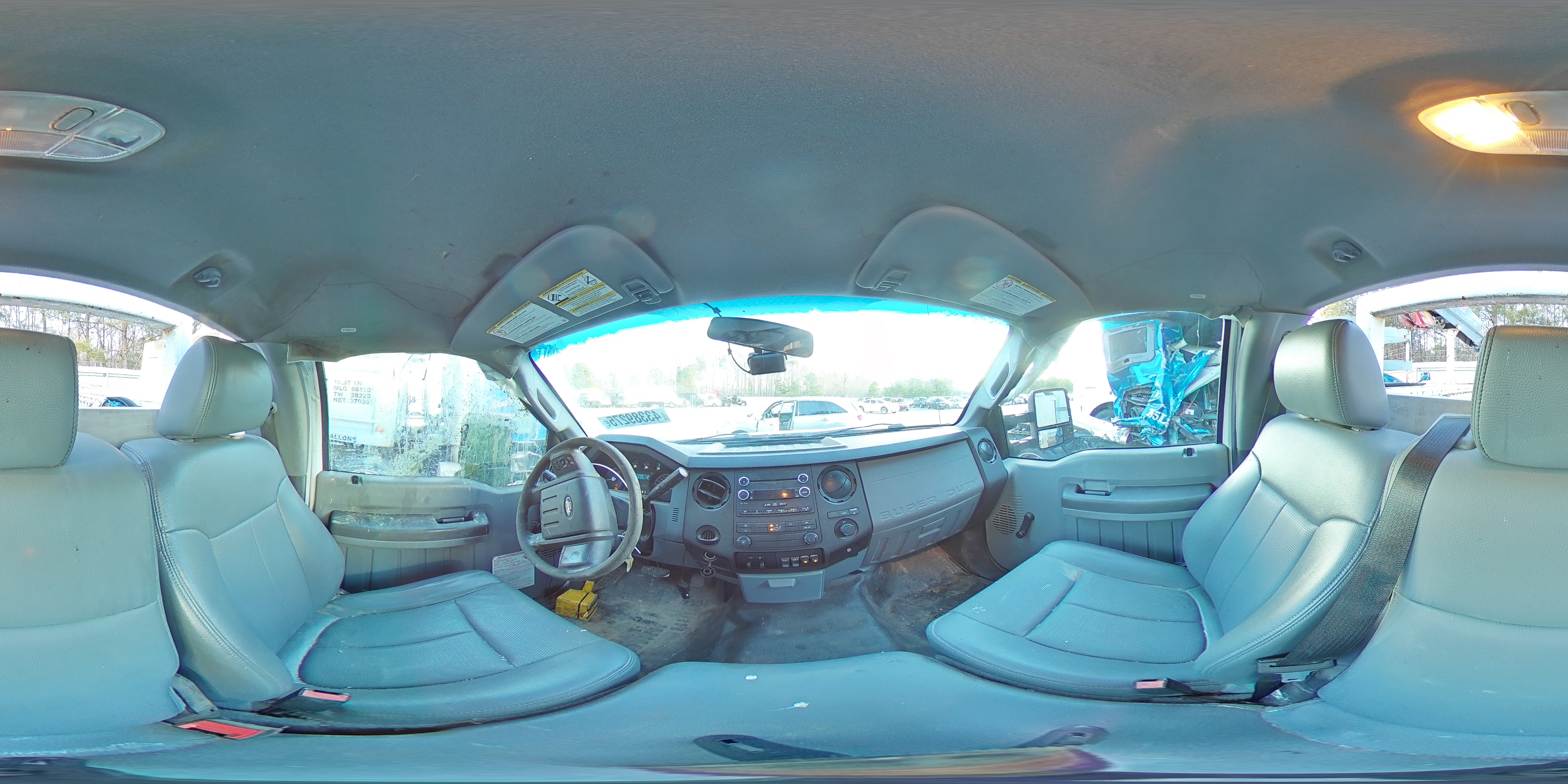 2015 Ford F450 - Image 13