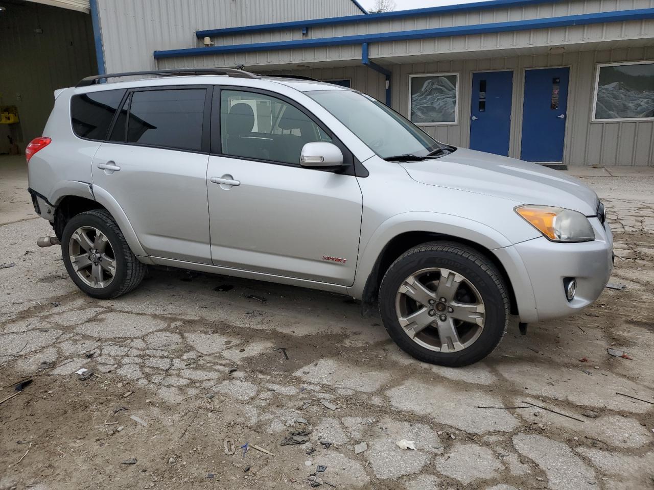 2012 Toyota RAV 4 - Image 4