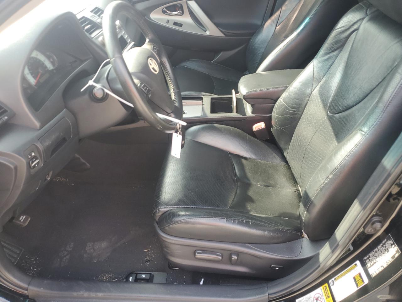 2011 Toyota Camry - Image 7