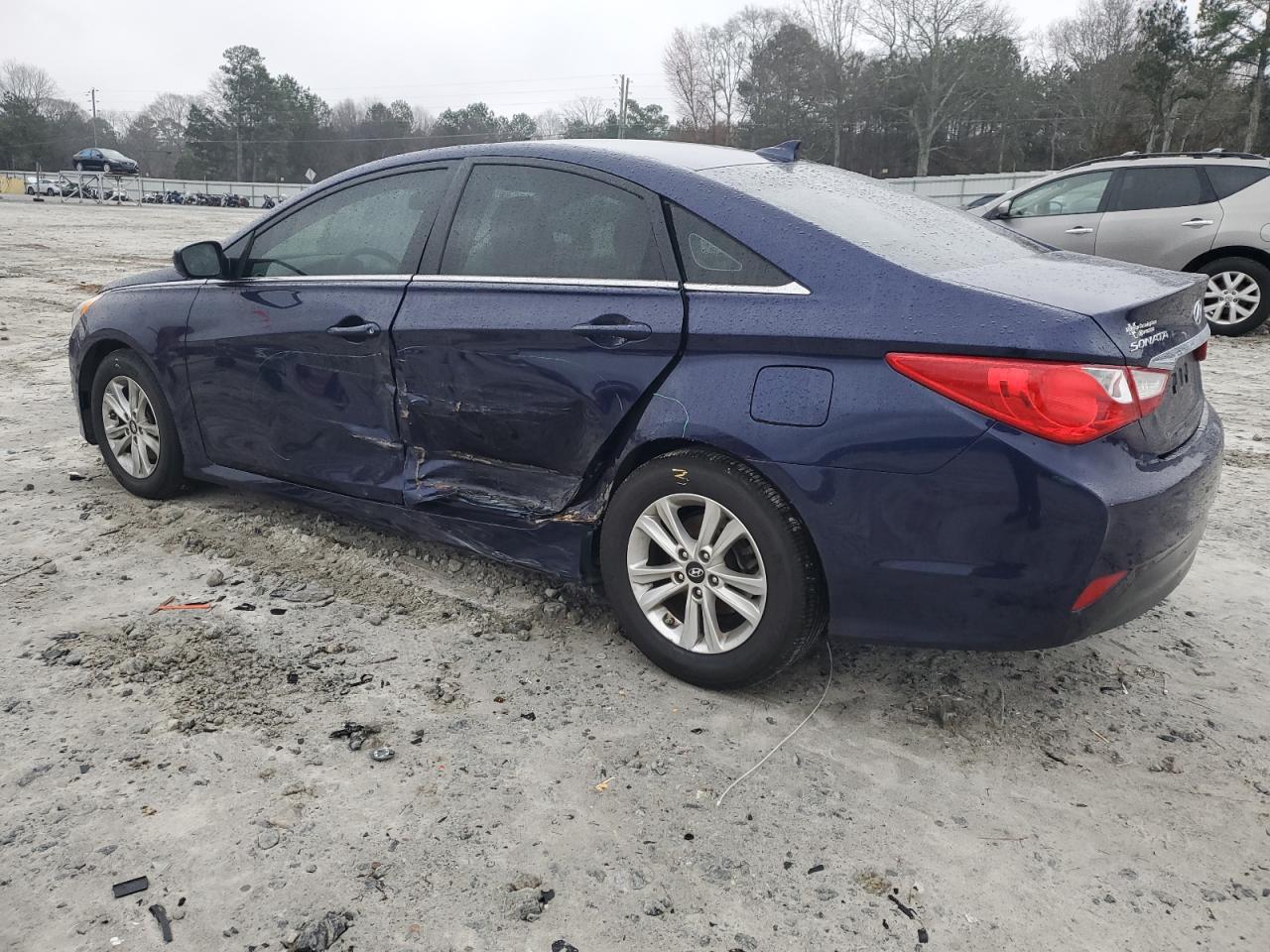 2014 Hyundai Sonata - Image 2