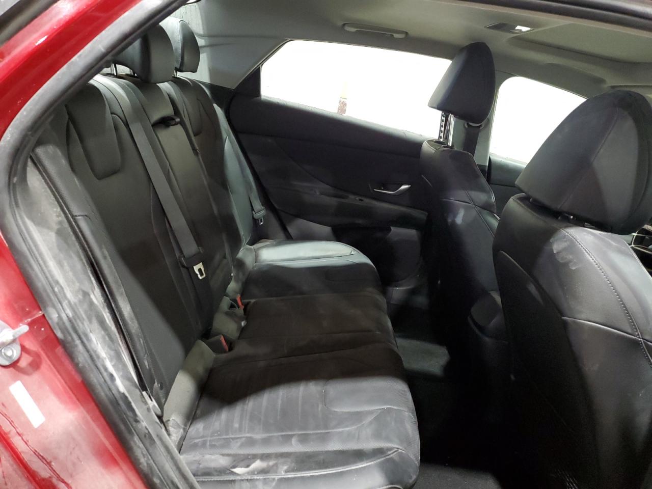 2023 Hyundai Elantra - Image 10