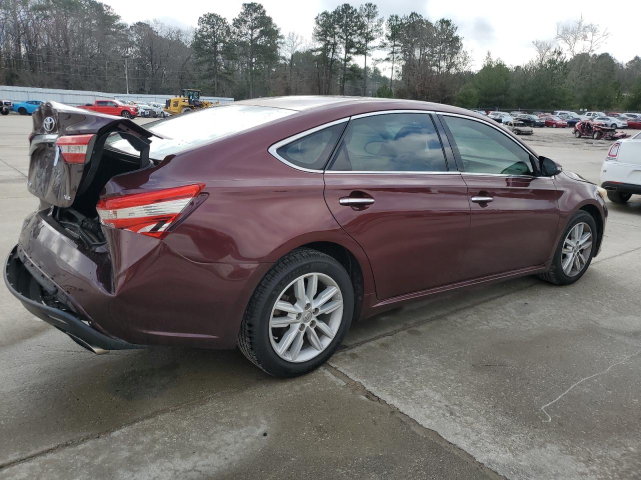 2013 Toyota Avalon - Image 3