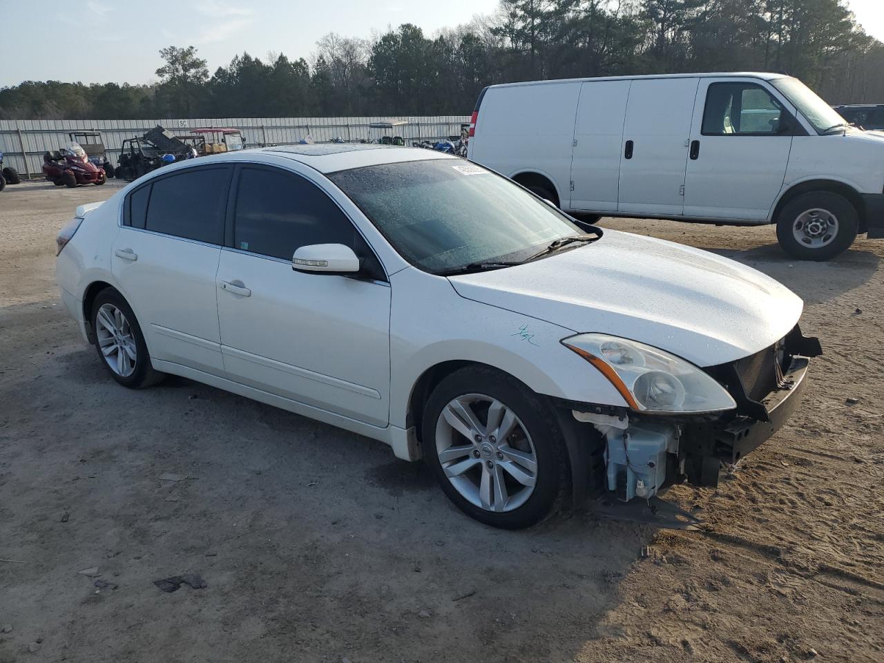 2010 Nissan Altima - Image 4