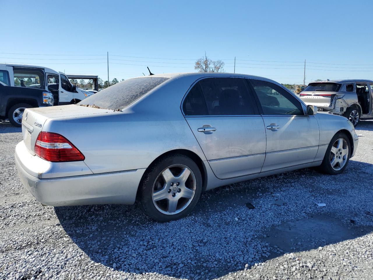 2005 Lexus LS - Image 3