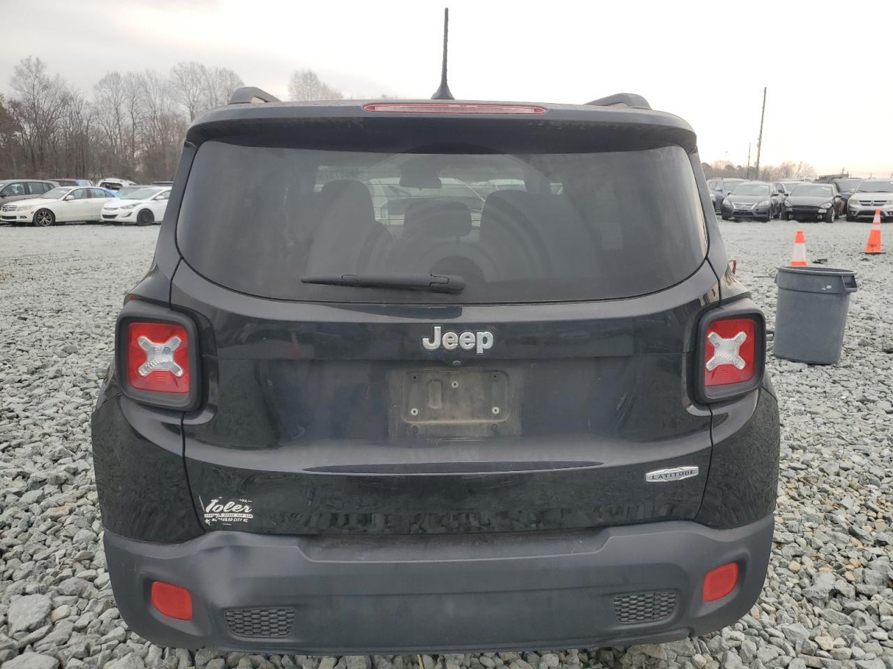 2016 Jeep Renegade Latitude VIN: ZACCJABT4GPE17942 Lot: 46867575