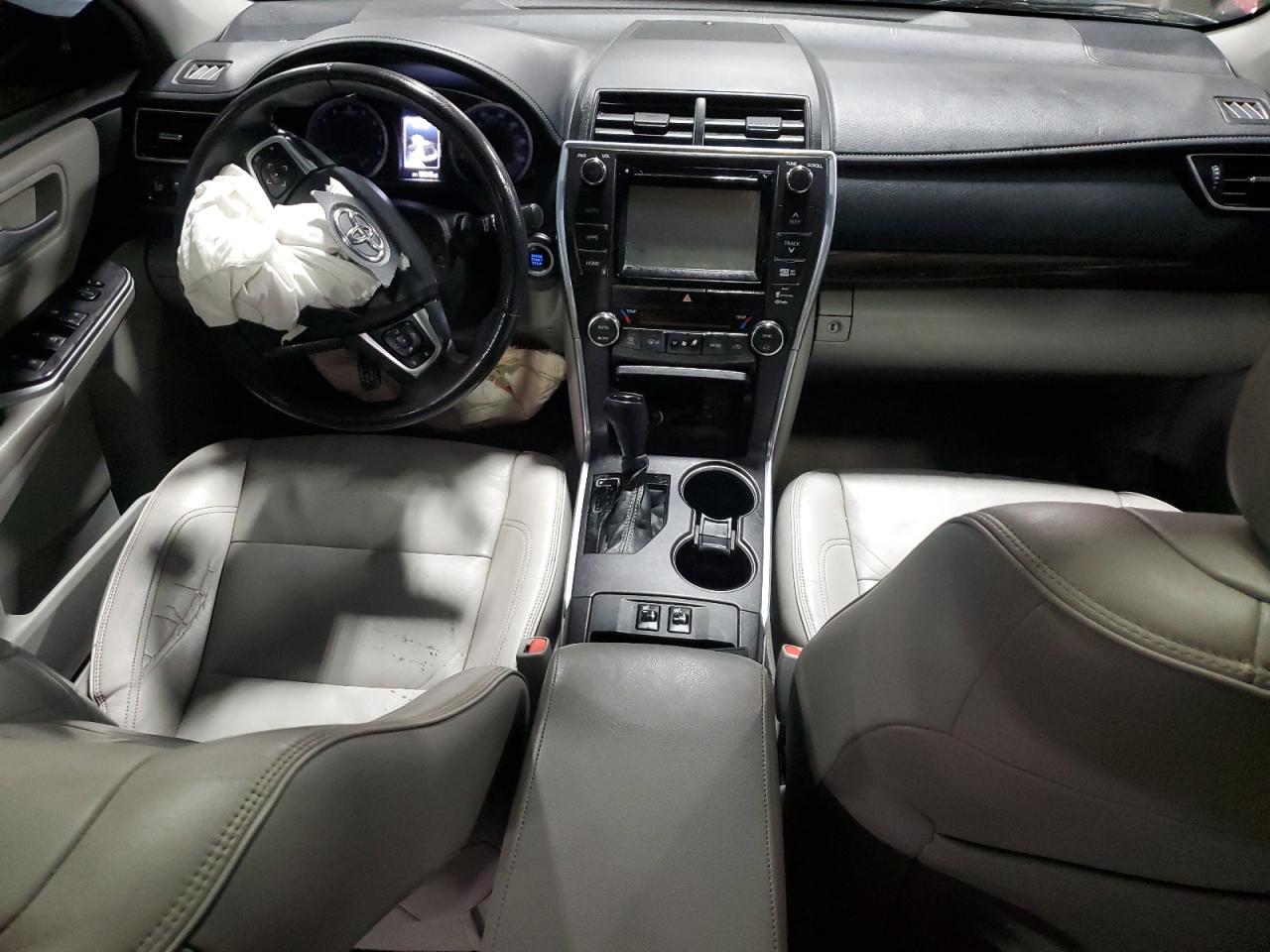 2015 Toyota Camry - Image 8