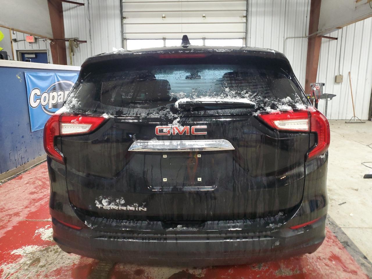 2022 GMC Terrain - Image 6