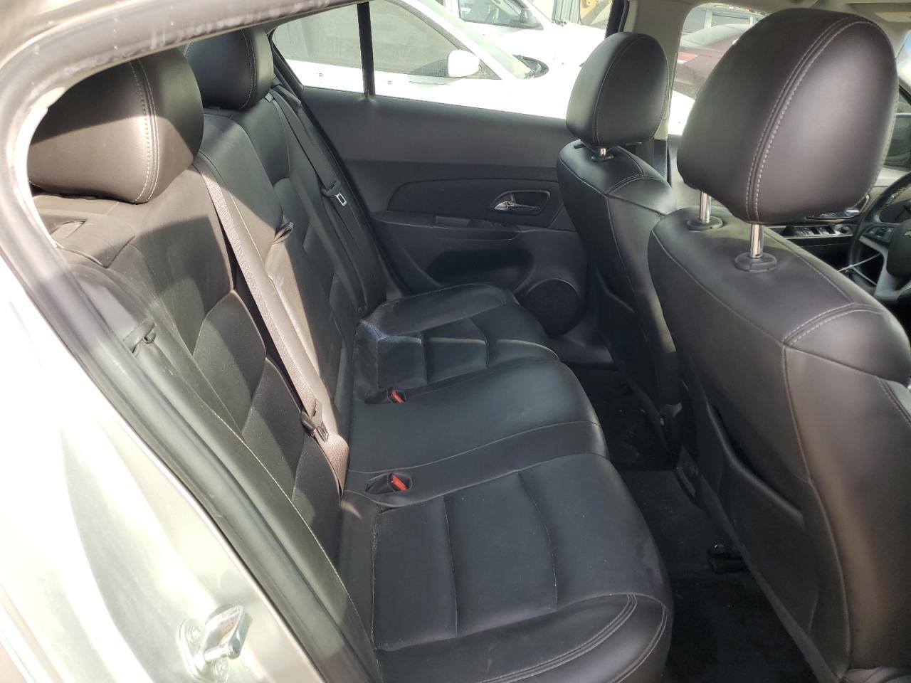 2014 Chevrolet Cruze - Image 10
