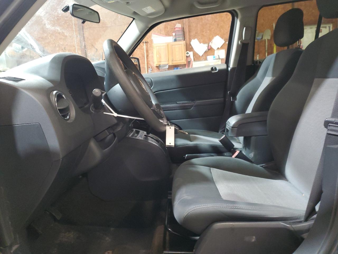 2015 Jeep Liberty (Patriot) - Image 7