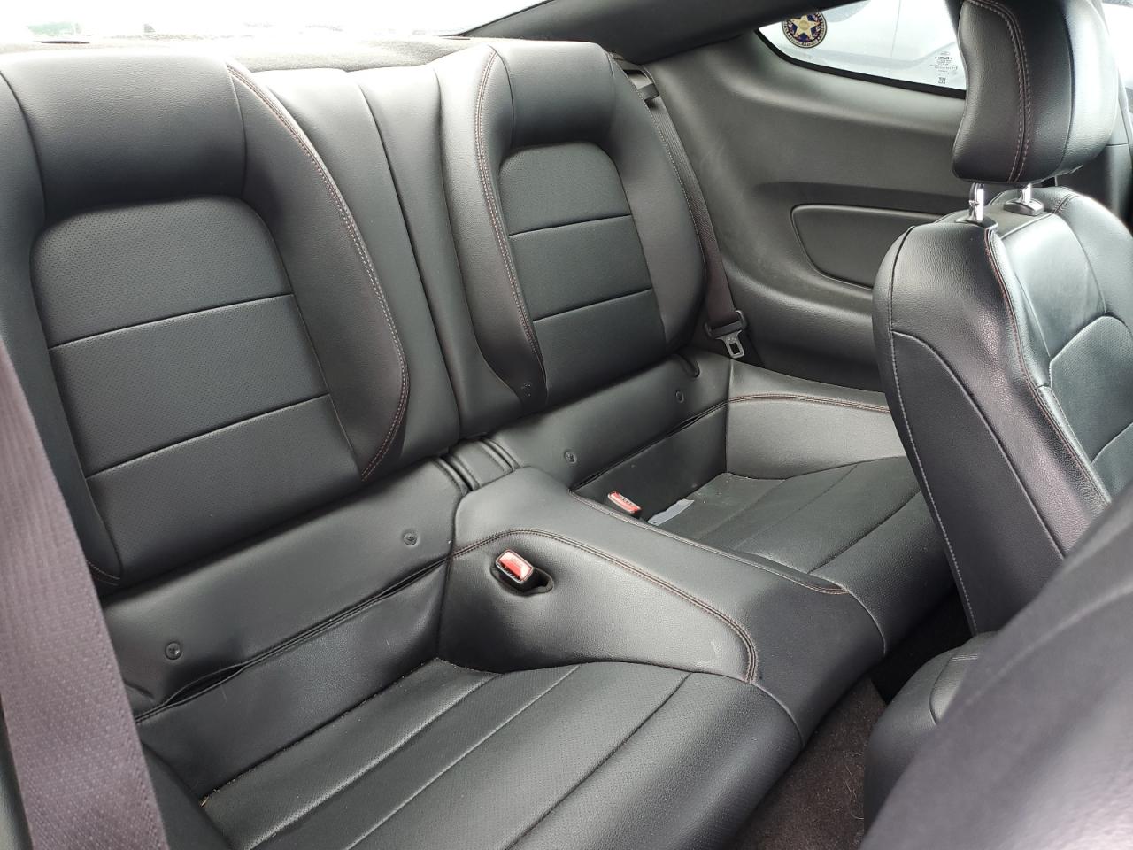 2015 Ford Mustang - Image 10