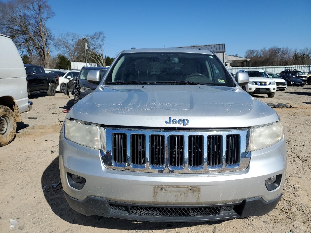 2012 Jeep Grand Cherokee - Image 5