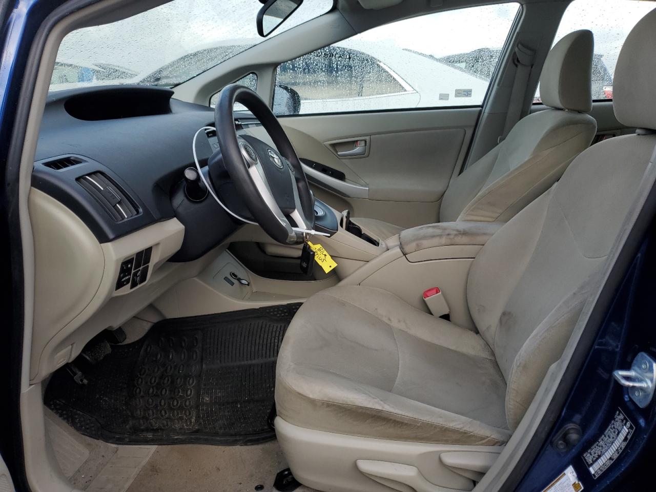 2010 Toyota Prius - Image 7