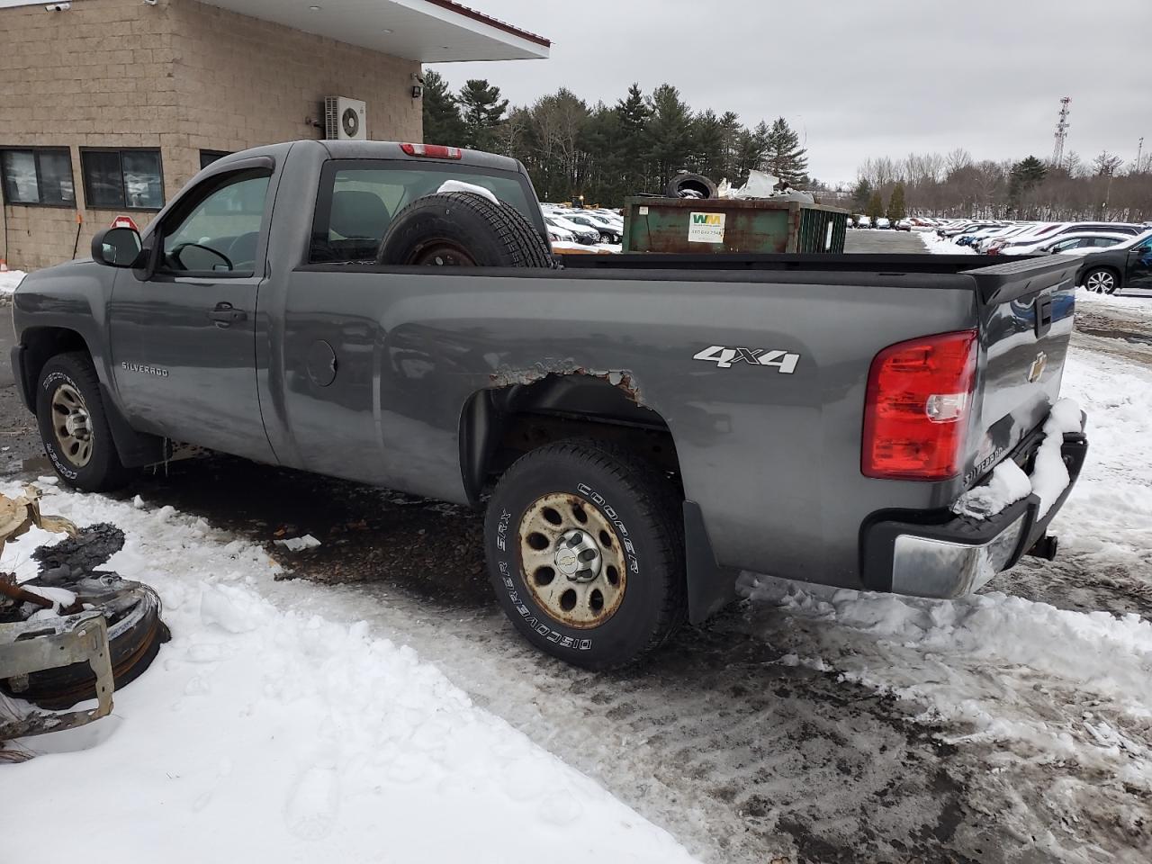 2011 Chevrolet Silverado - Image 2