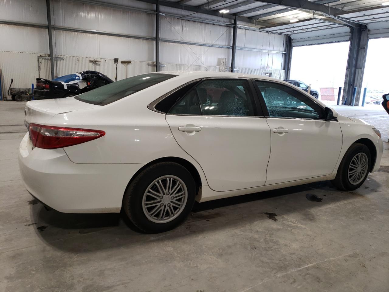 2016 Toyota Camry - Image 3