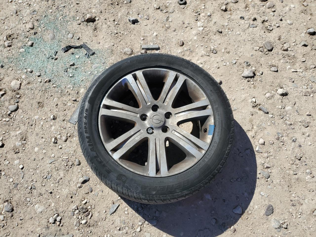 2013 Chrysler 200 - Image 12