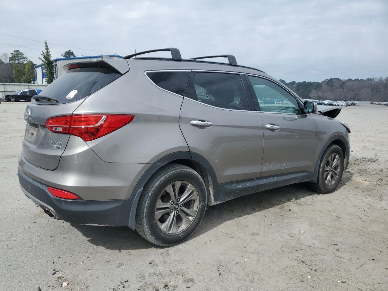 2015 Hyundai Santa Fe - Image 3
