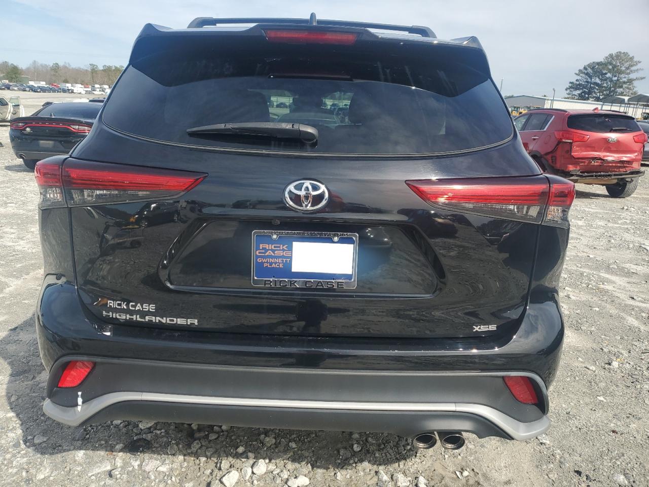 2021 Toyota Highlander - Image 6