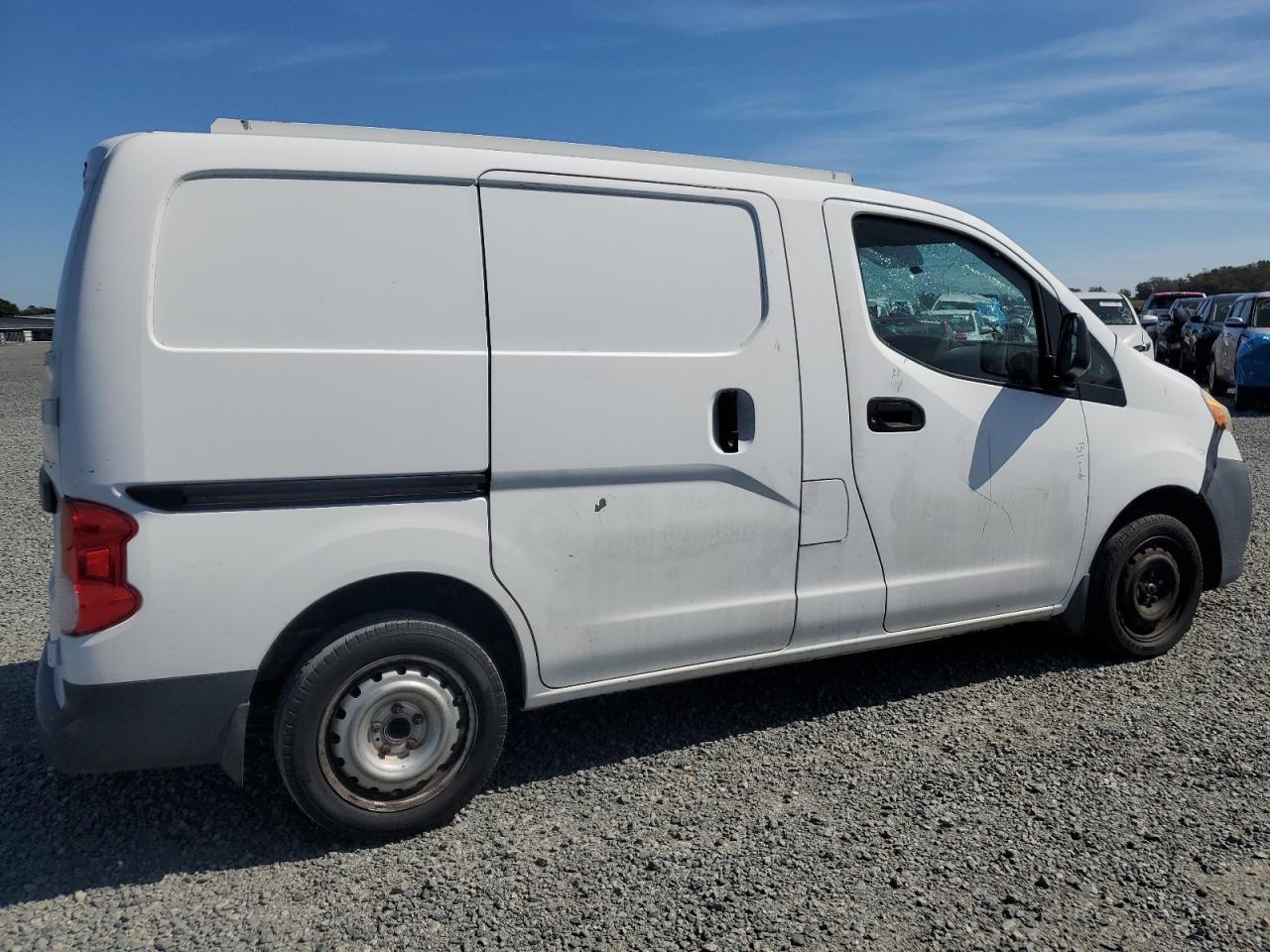 2014 Nissan NV - Image 3
