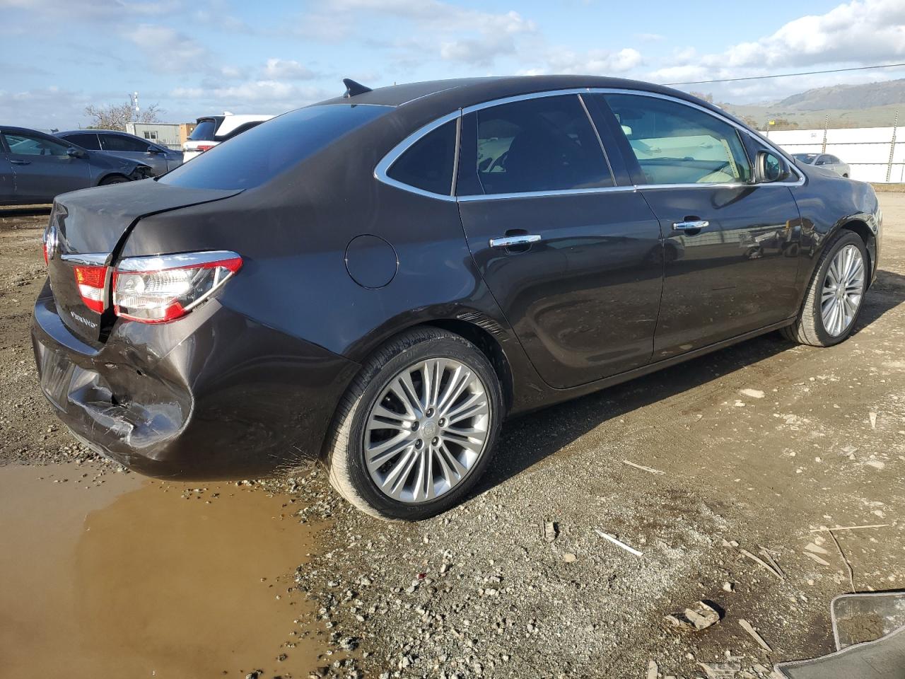 2013 Buick Verano - Image 3