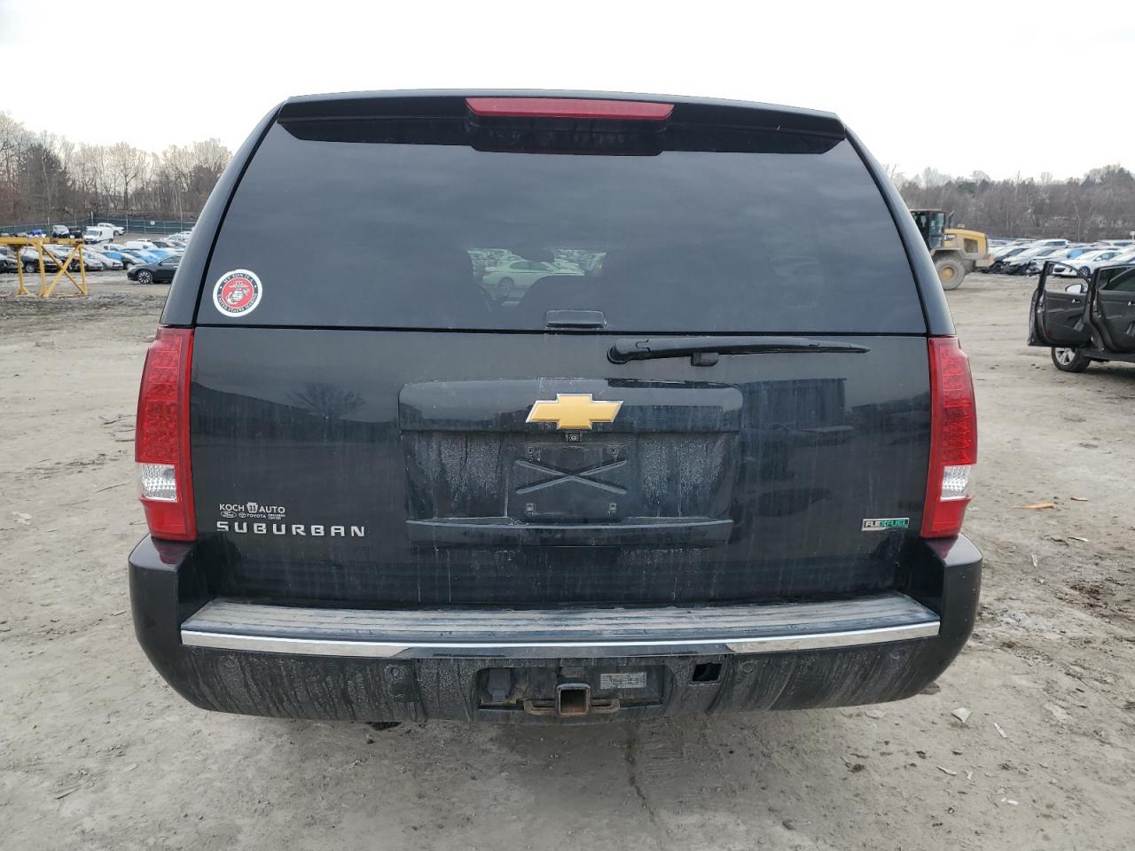 2012 Chevrolet Suburban - Image 6
