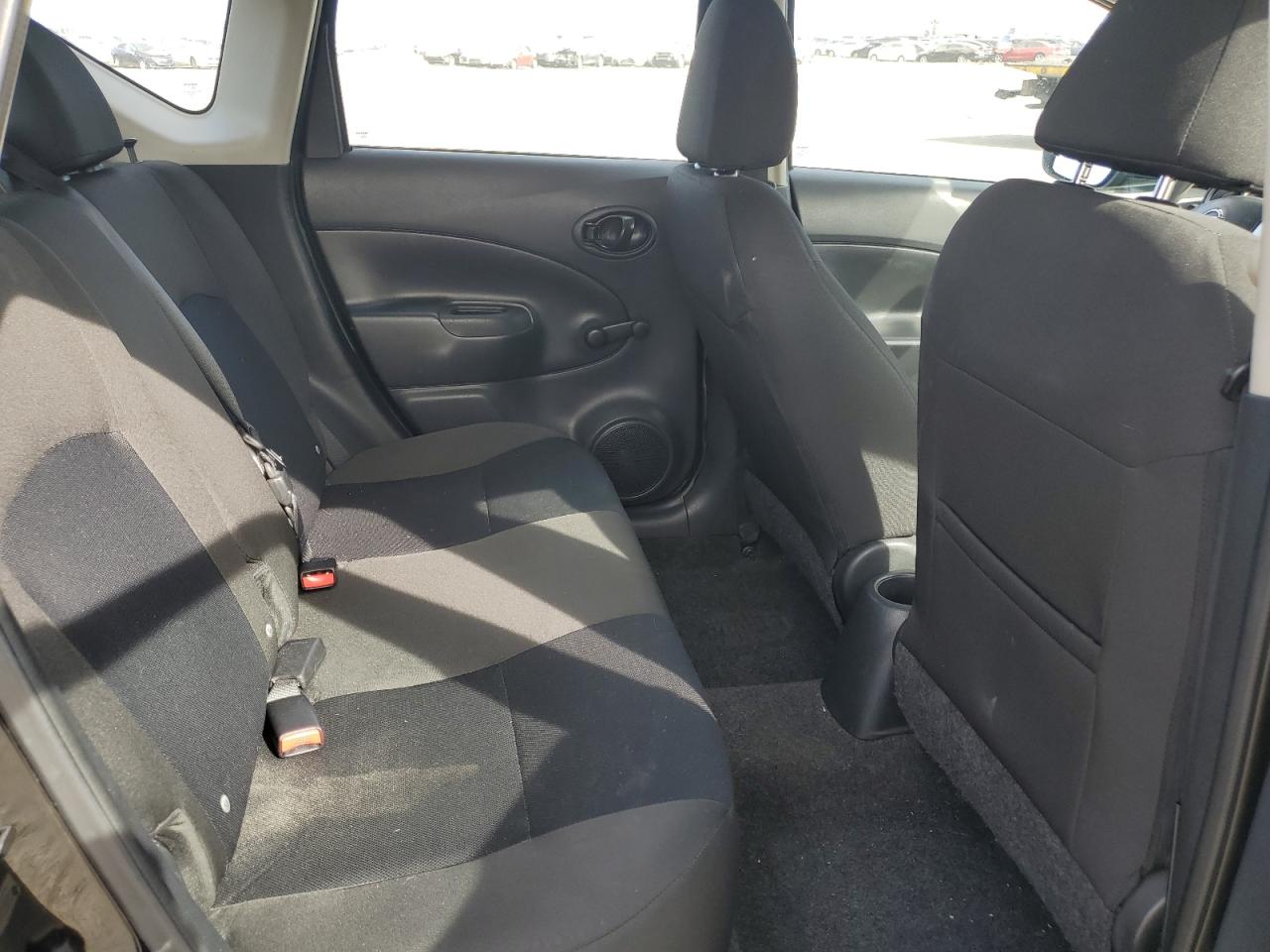 2015 Nissan Versa - Image 10