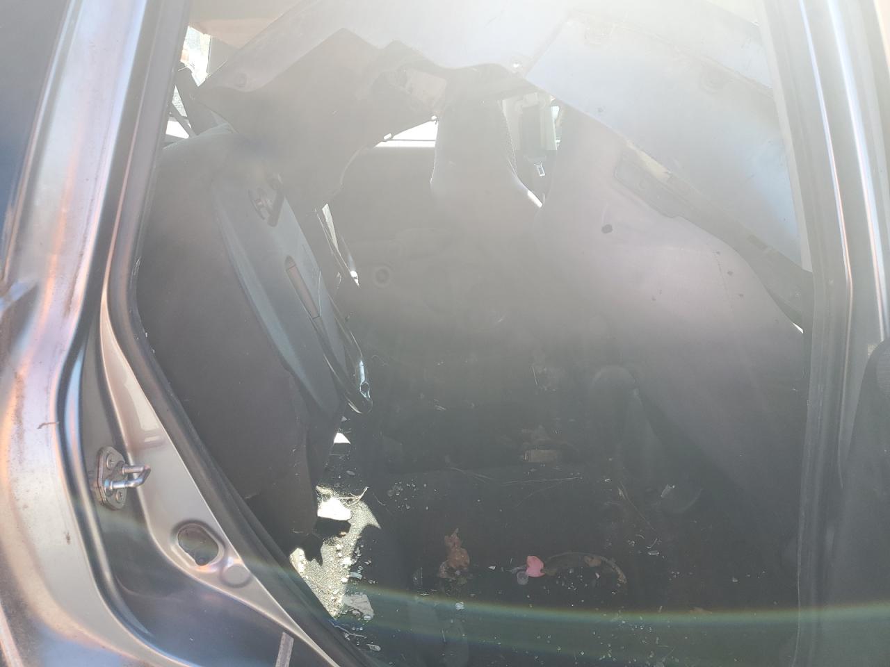 2010 Honda Fit - Image 10