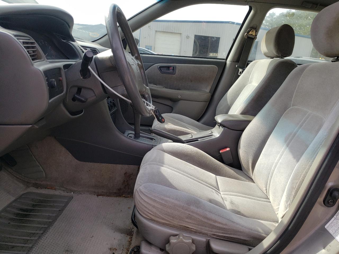 1998 Toyota Camry - Image 7
