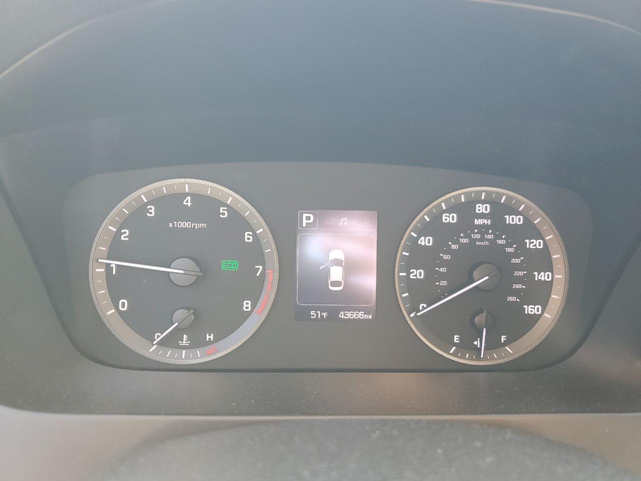 2015 Hyundai Sonata - Image 9