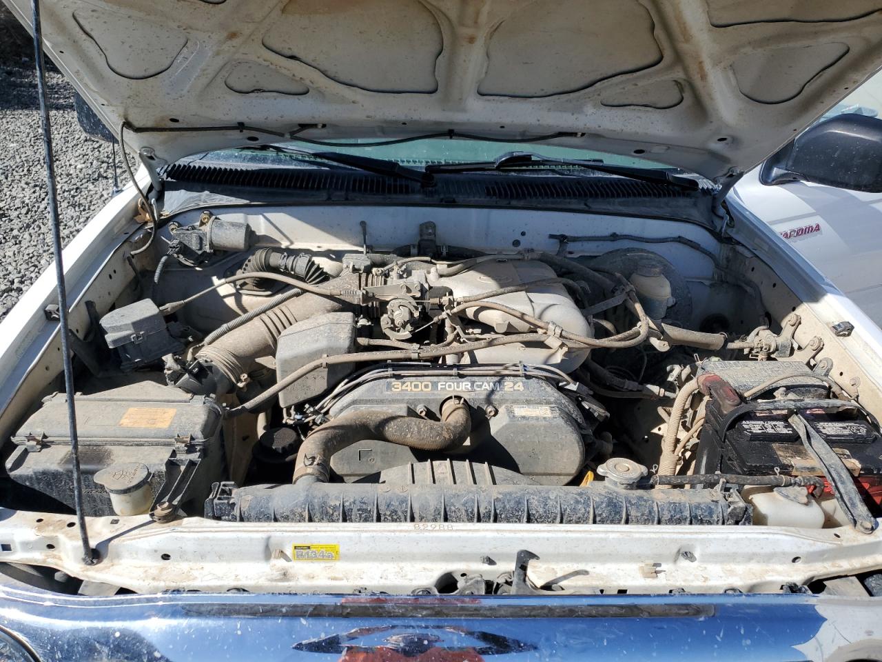 2002 Toyota Tacoma - Image 11