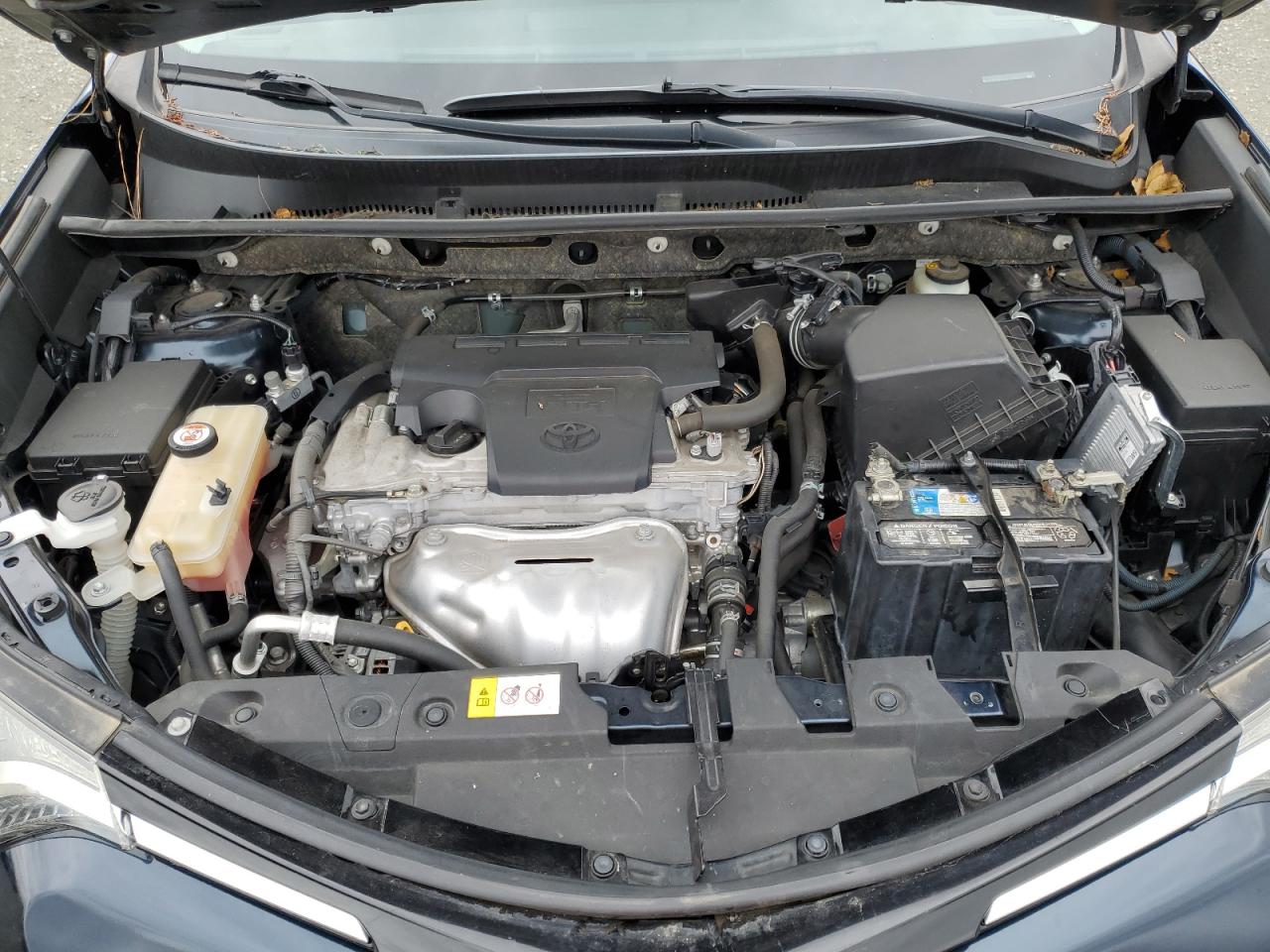 2017 Toyota RAV 4 - Image 13