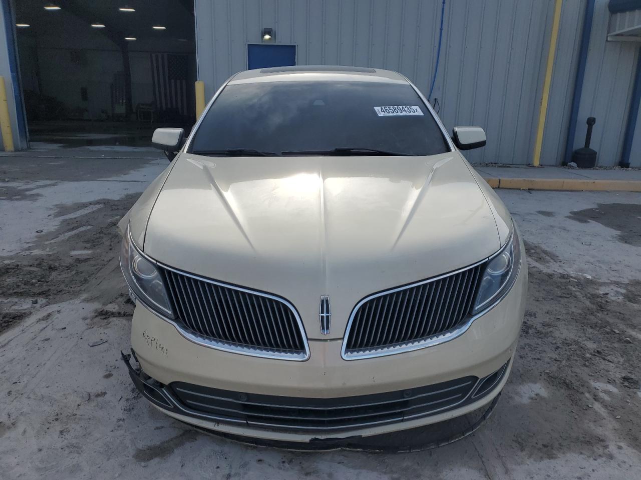 2014 Lincoln MKS - Image 5