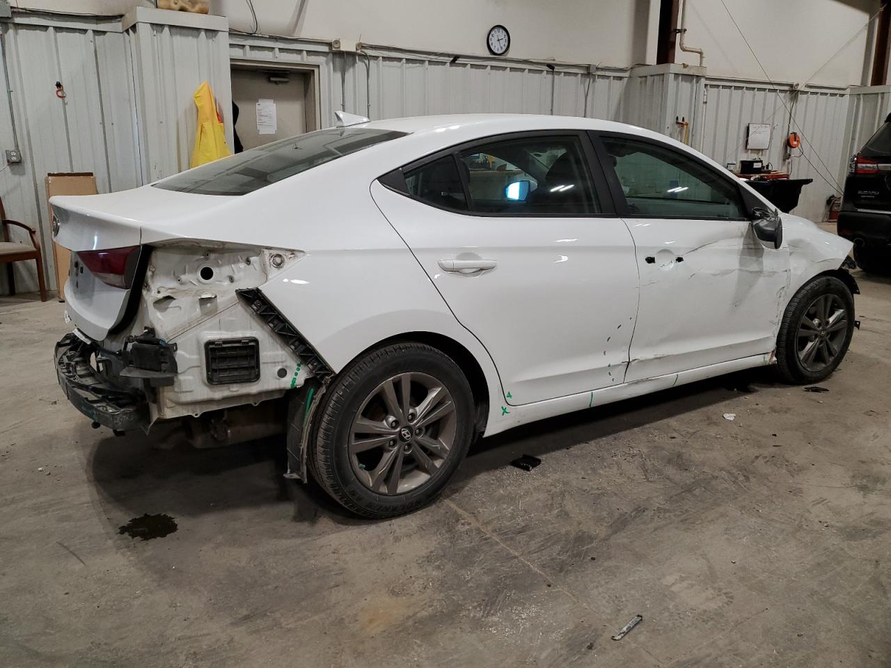 2017 Hyundai Elantra - Image 3