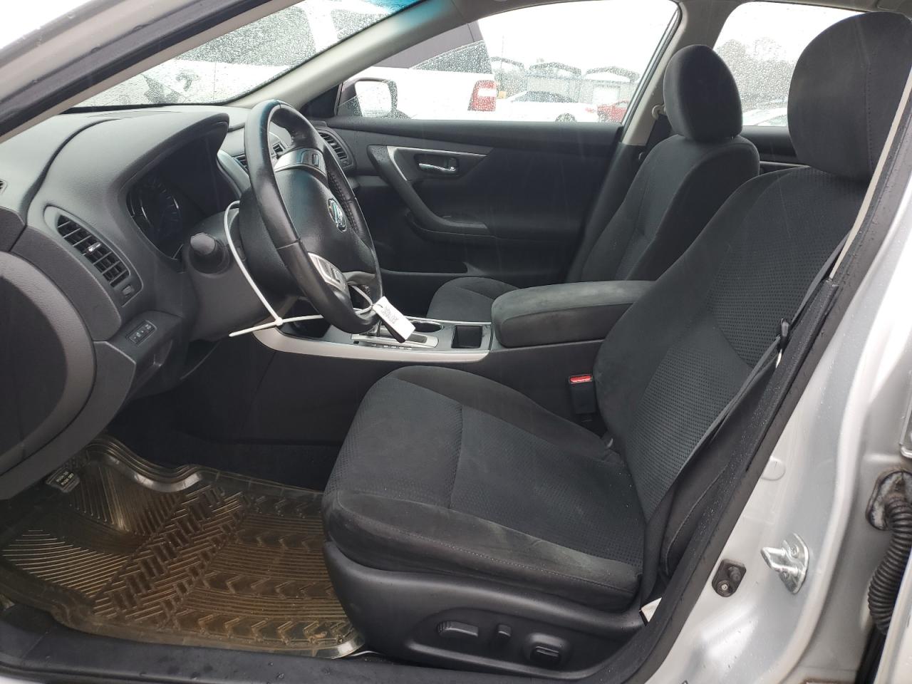 2015 Nissan Altima - Image 7