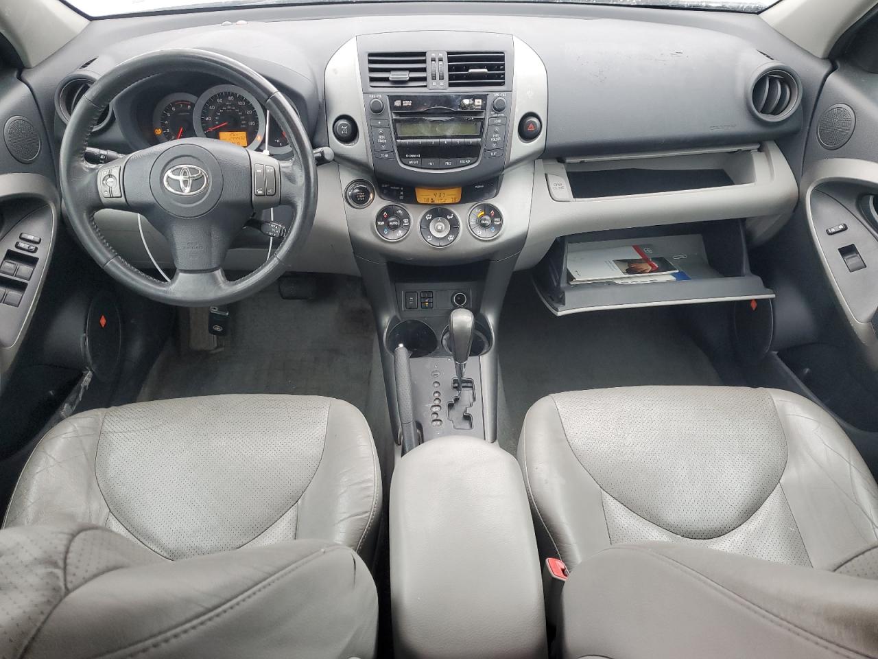 2010 Toyota RAV 4 - Image 8