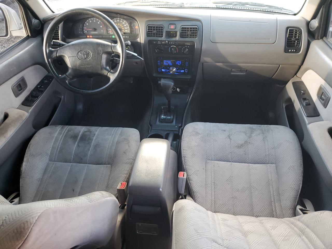 2002 Toyota 4Runner - Image 8