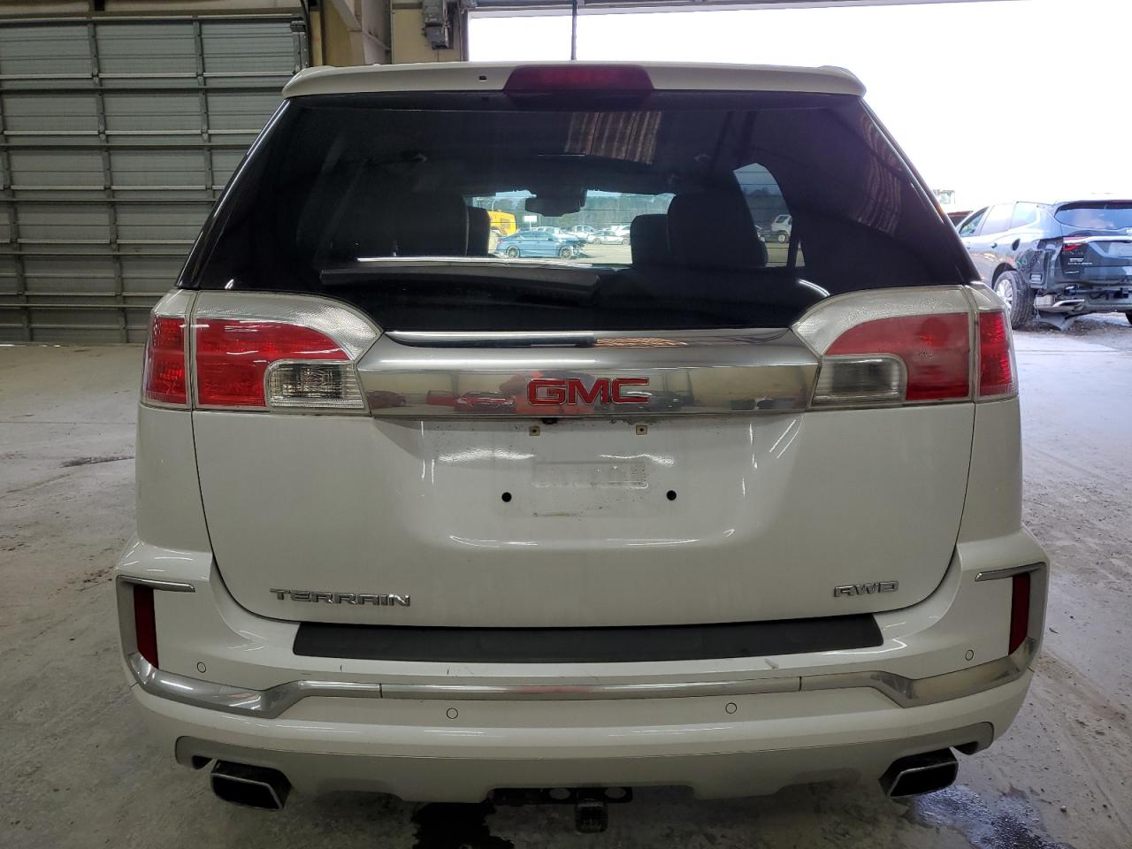 2016 GMC Terrain - Image 6