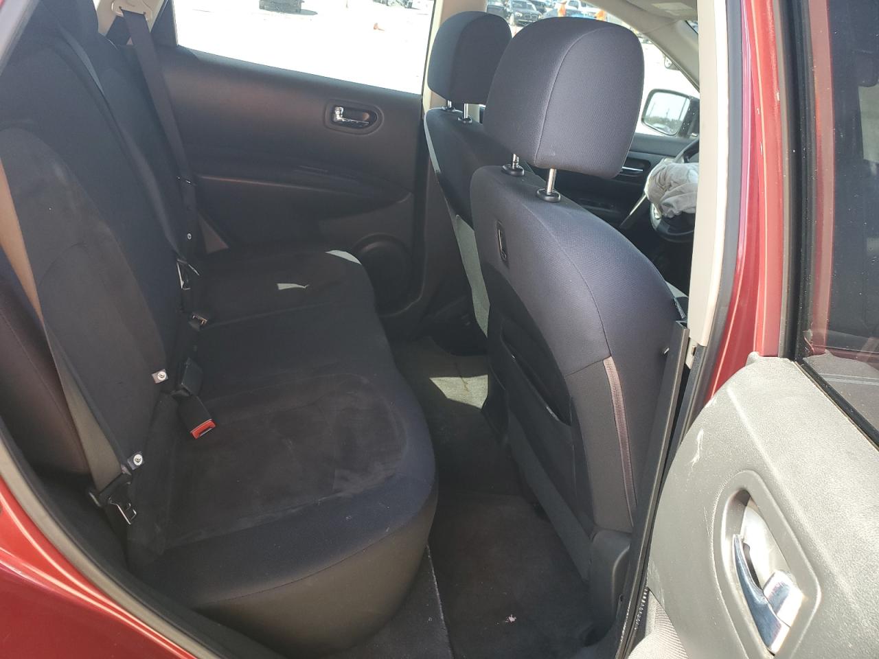 2010 Nissan Rogue - Image 11
