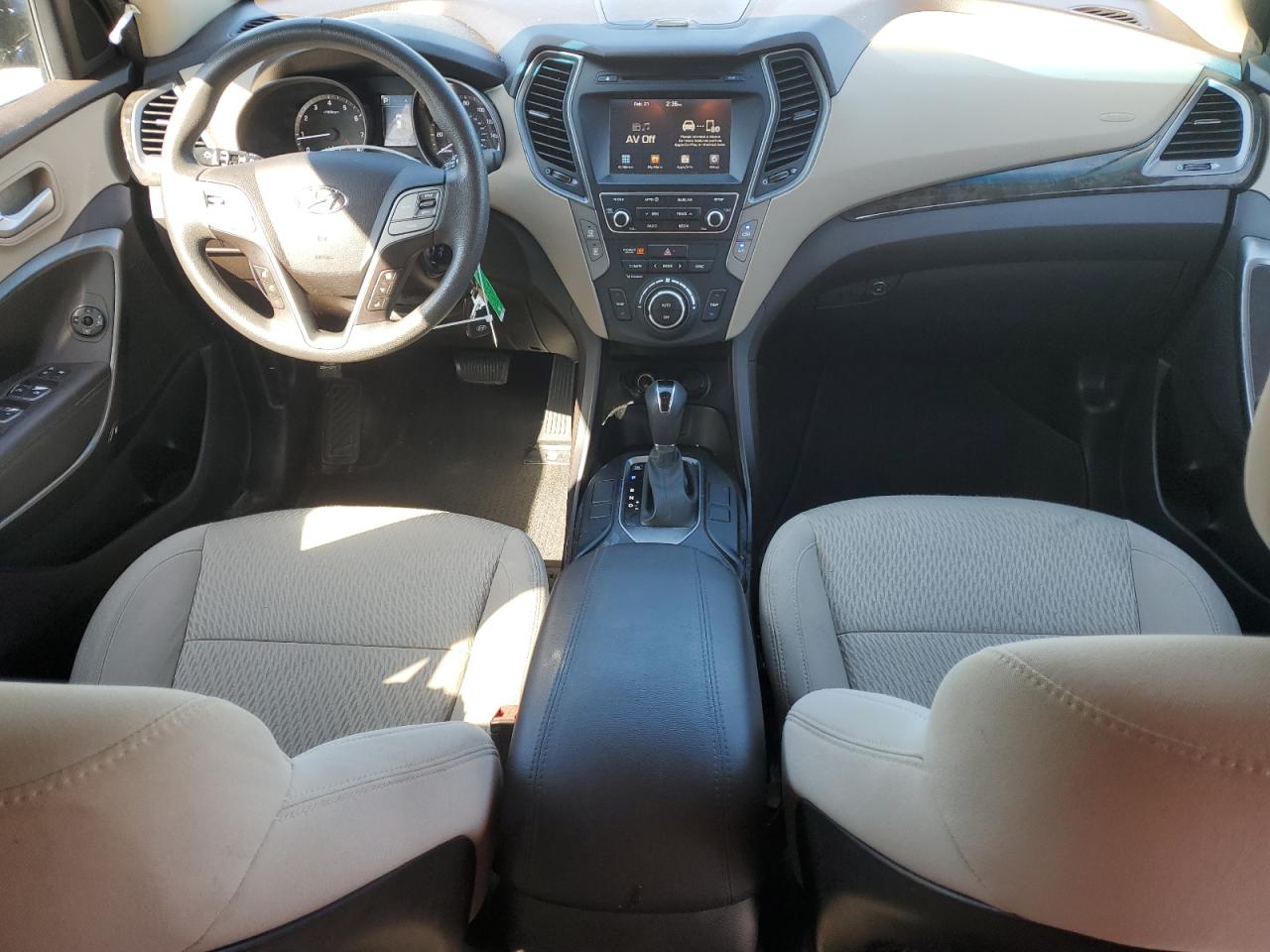 2017 Hyundai Santa Fe - Image 8