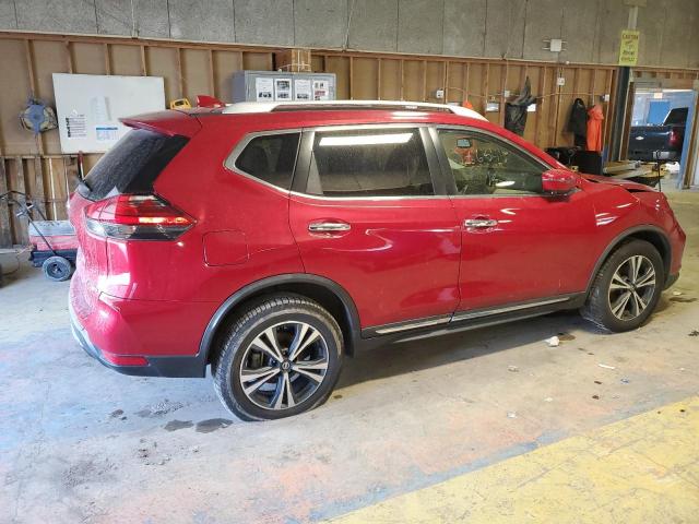 NISSAN ROGUE 2017 Красный