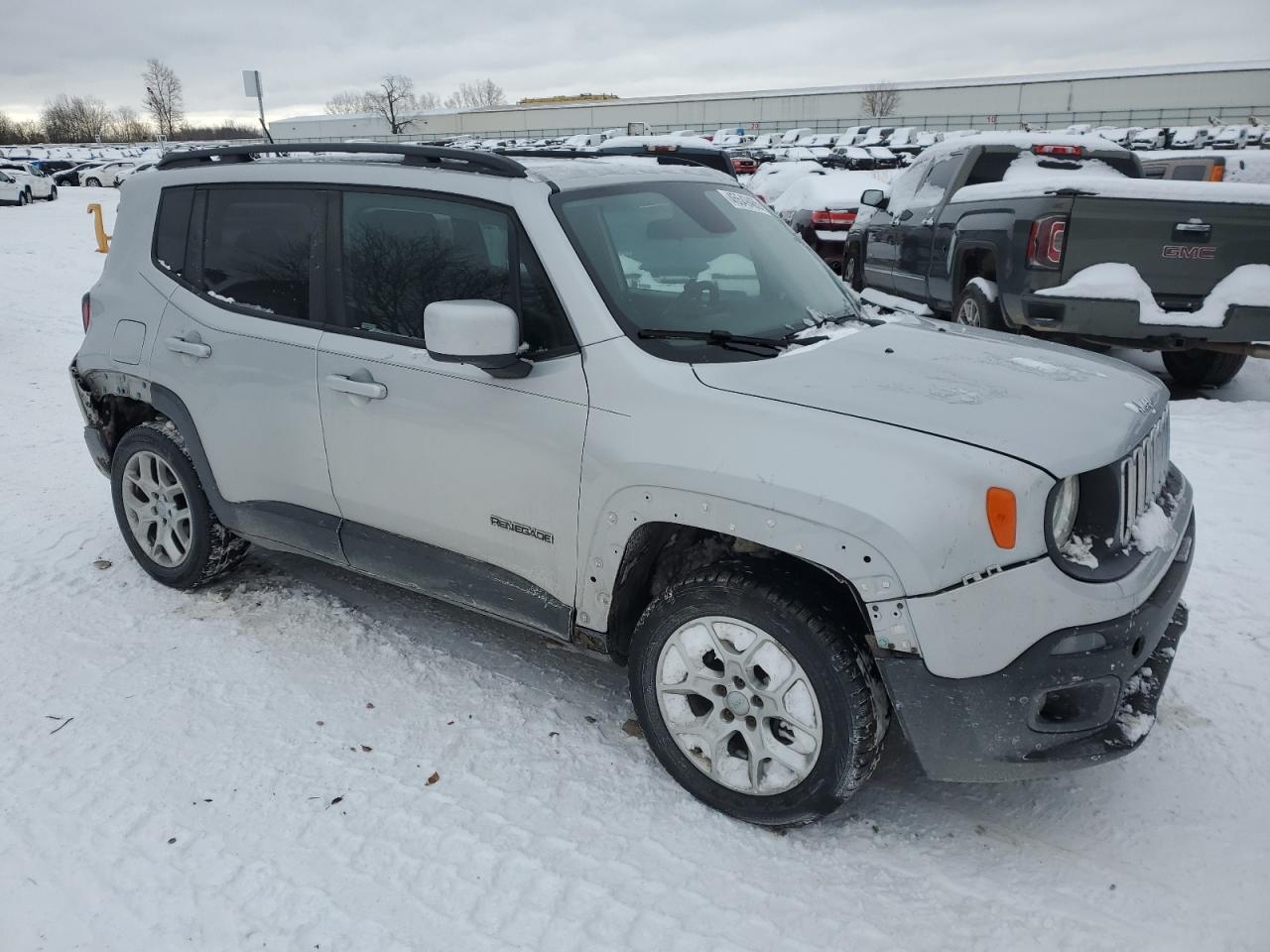 2015 Jeep Renegade - Image 4