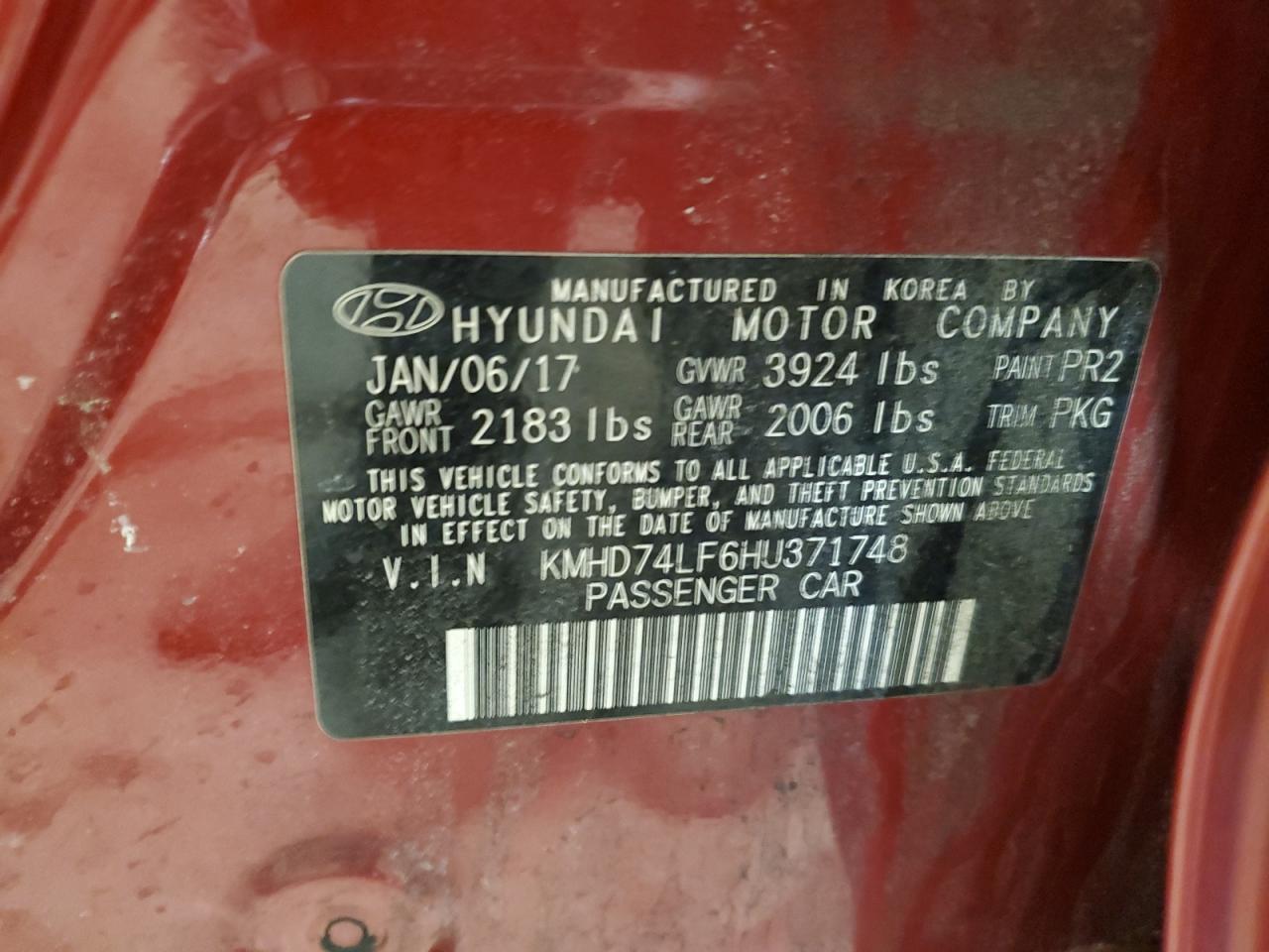 2017 Hyundai Elantra - Image 12