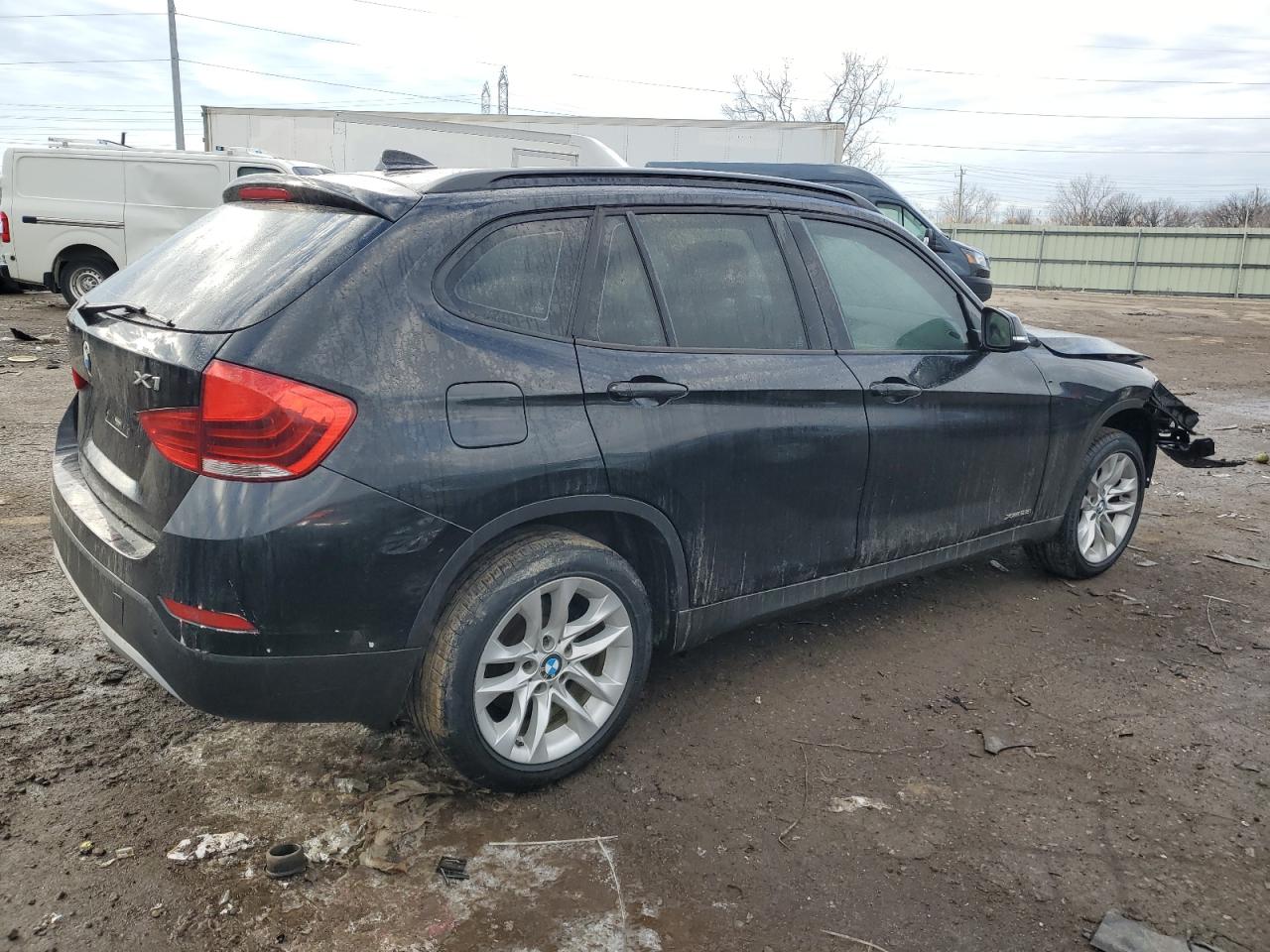 2015 BMW X1 - Image 3