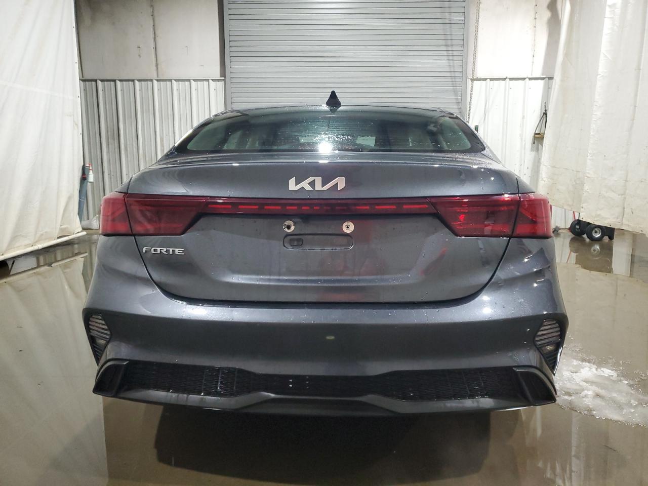 2023 Kia Forte - Image 6