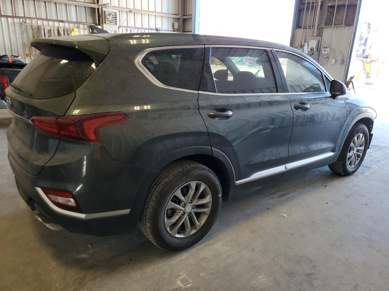 2020 Hyundai Santa Fe - Image 3