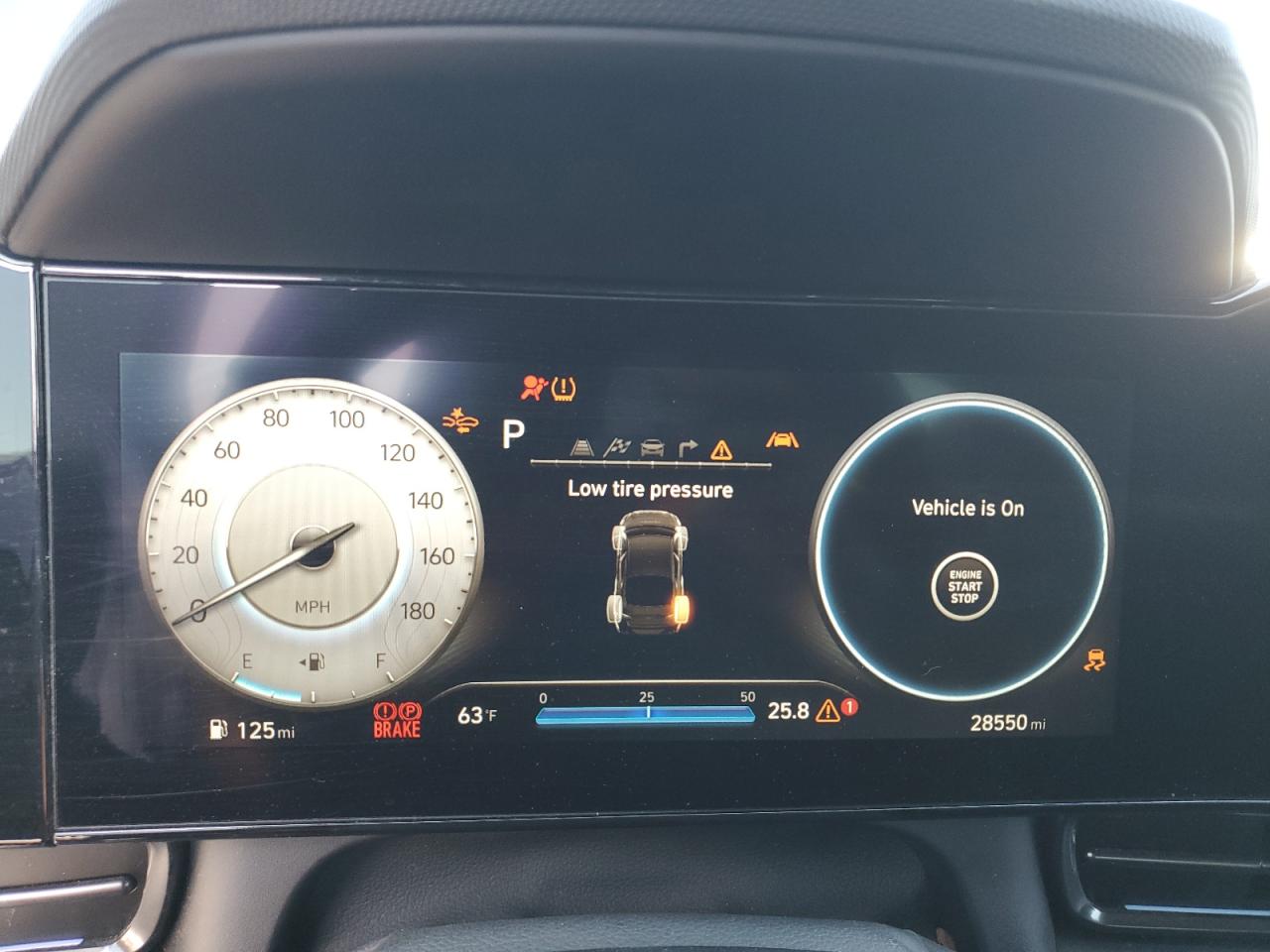 2022 Hyundai Elantra - Image 9