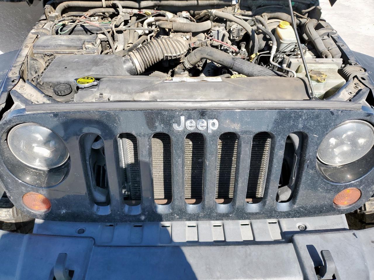 2008 Jeep Wrangler - Image 12