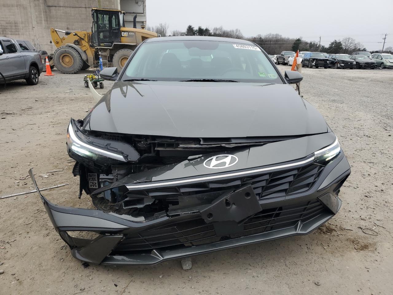 2024 Hyundai Elantra - Image 5