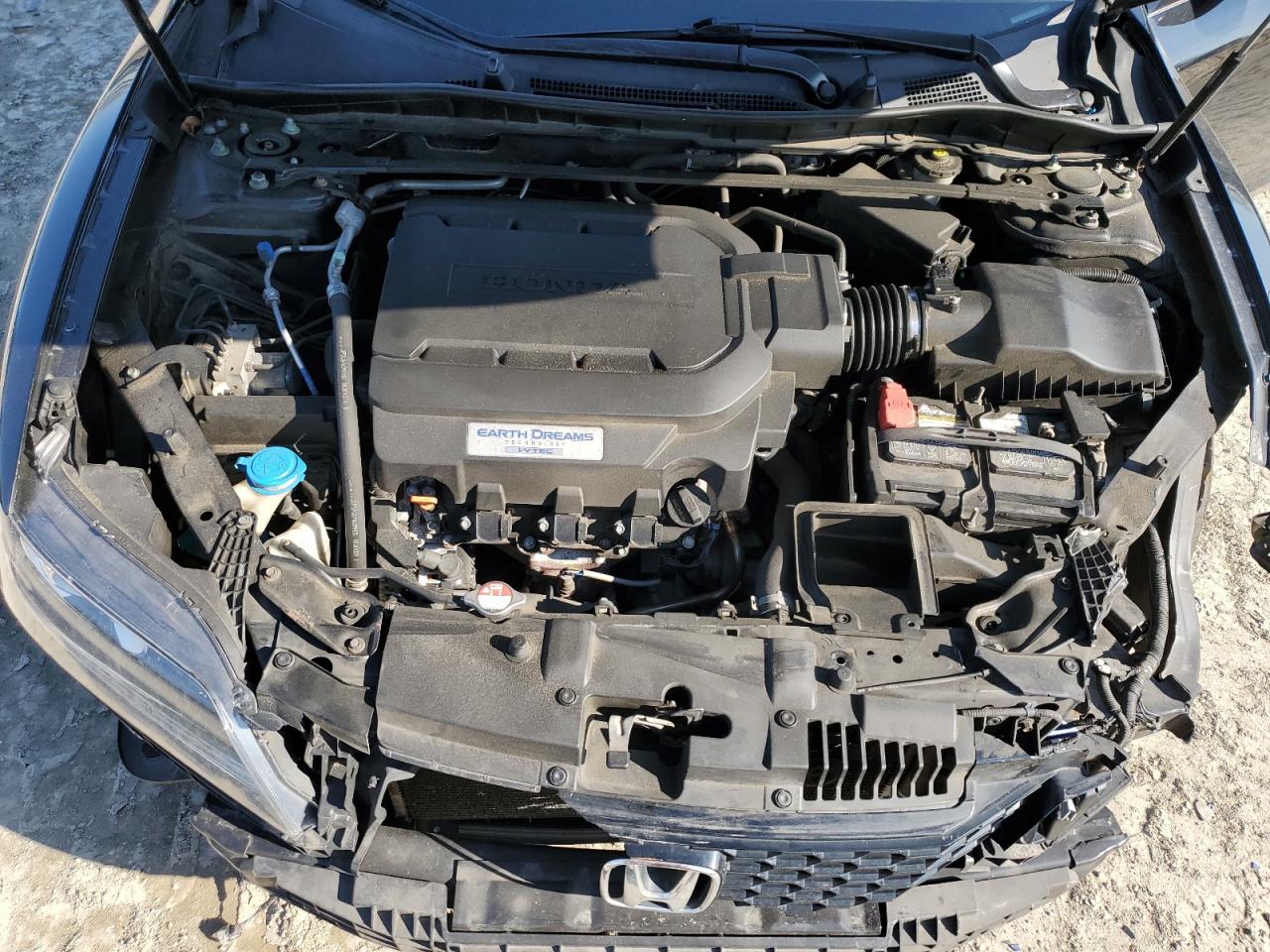 2015 Honda Accord - Image 11