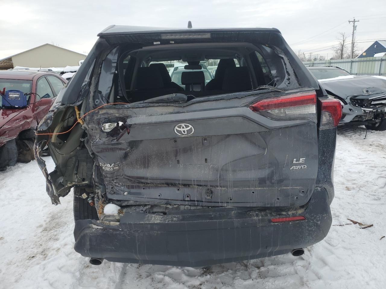 2019 Toyota RAV 4 - Image 6