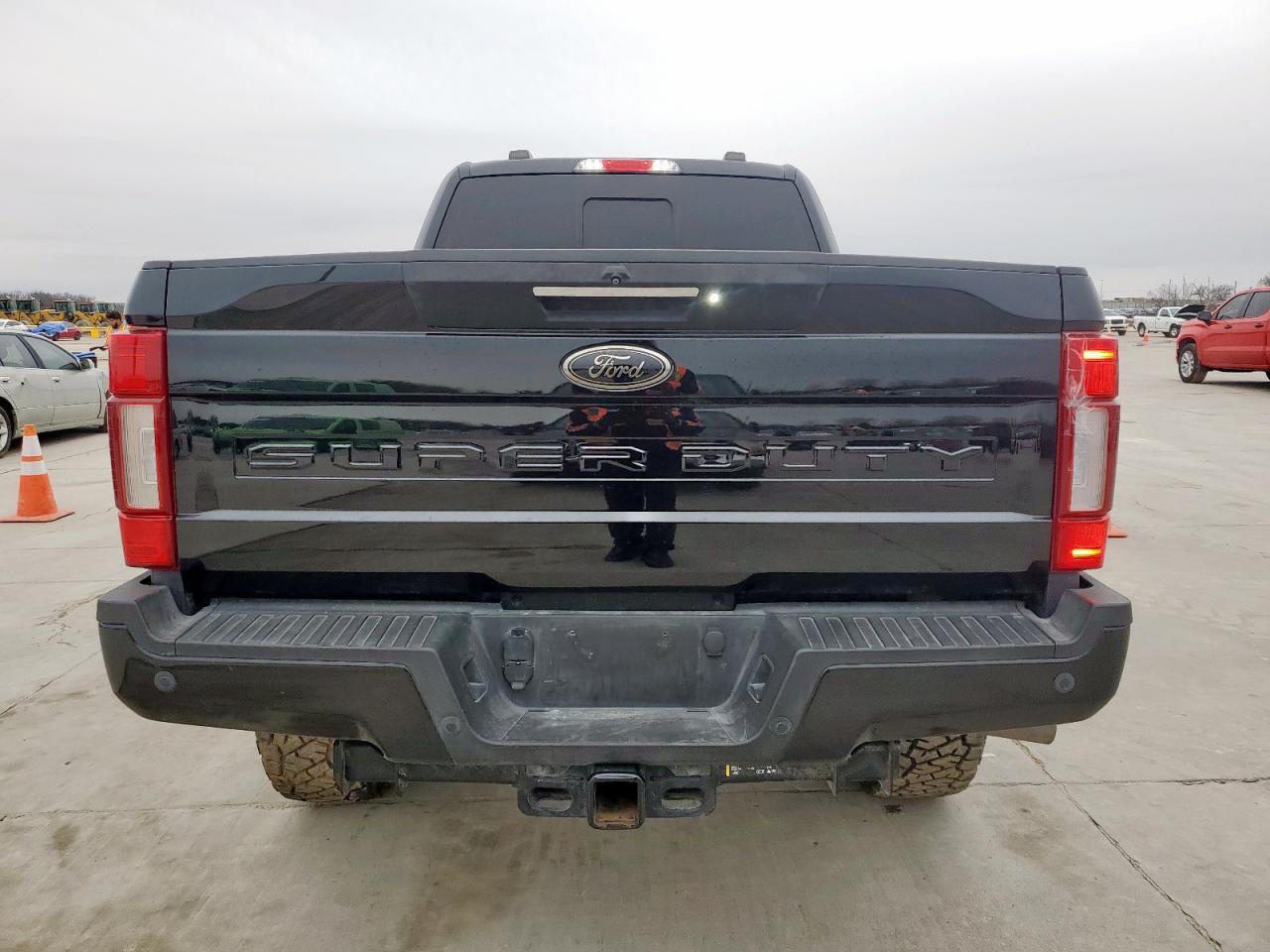 2022 Ford F250 - Image 6